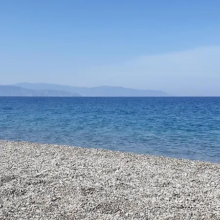 Due Fiumare Ovest - Per Gli Ospiti Lägenhet *